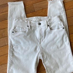 Lou & Grey white pair of downright skinny jeans with frayed hem